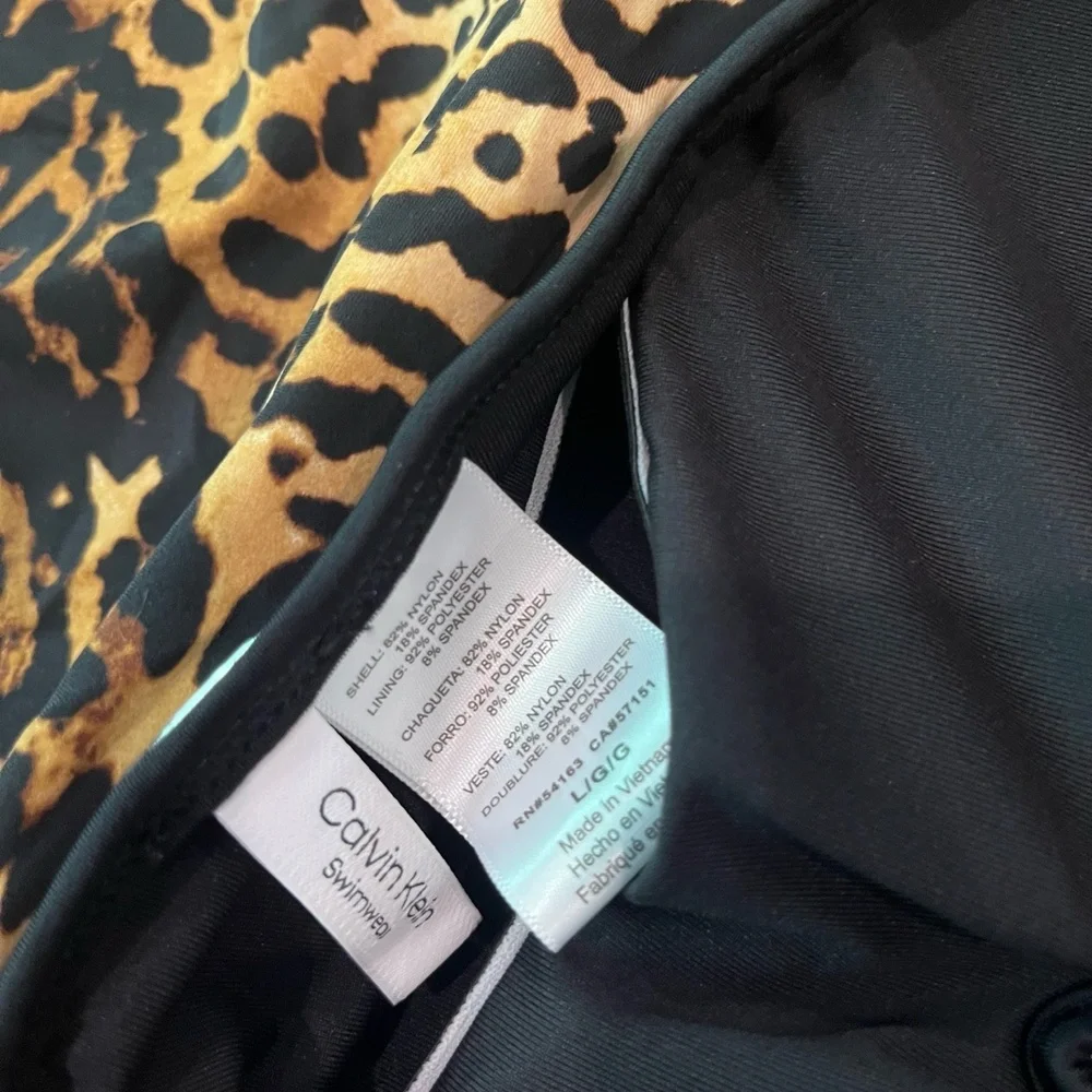 New NWT Calvin Klein Leopard Tankini Top Swim Halter Animal Print Black Sz Large